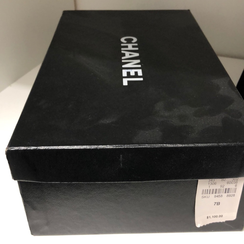 Chanel box